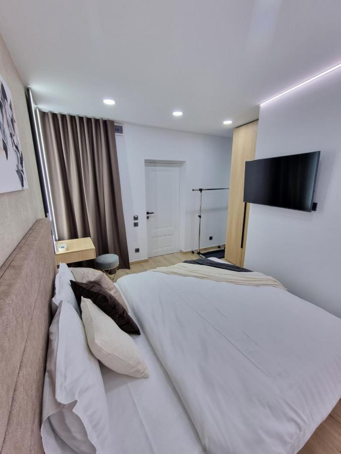 Casa Chiper - Apartament Parter Braşov Extérieur photo