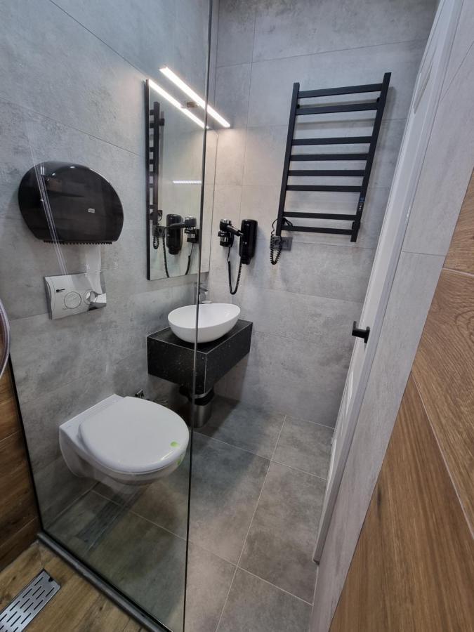 Casa Chiper - Apartament Parter Braşov Extérieur photo