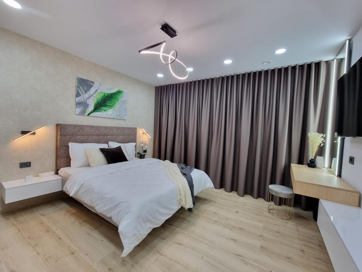 Casa Chiper - Apartament Parter Braşov Extérieur photo